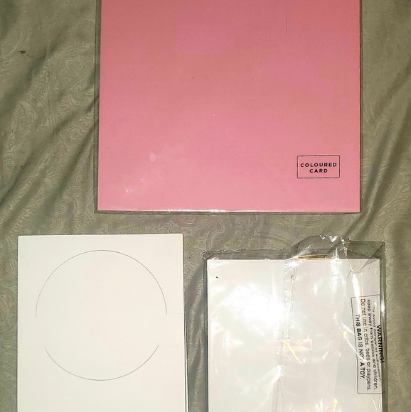 Ultimate Card Crafting Kit - Picture 4 of 6